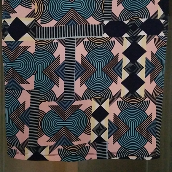 LuLaRoe Cassie skirt - Picture 2 of 3
